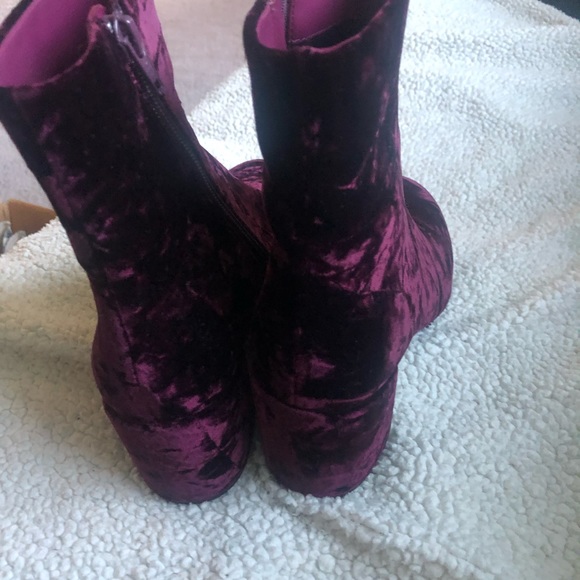 Neiman Marcus brand boots size 6B - Picture 4 of 7